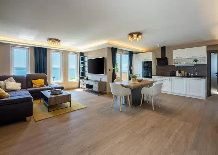 Dolly Lux アパート